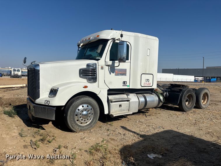2013 Freightliner Coronado SD 122 semi truck - ER7577