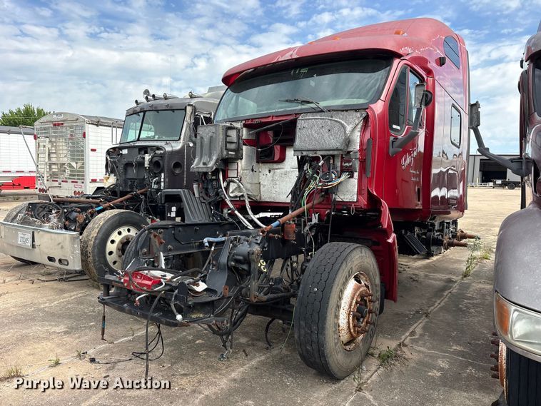 2009 Peterbilt 387 semi truck - ET2054