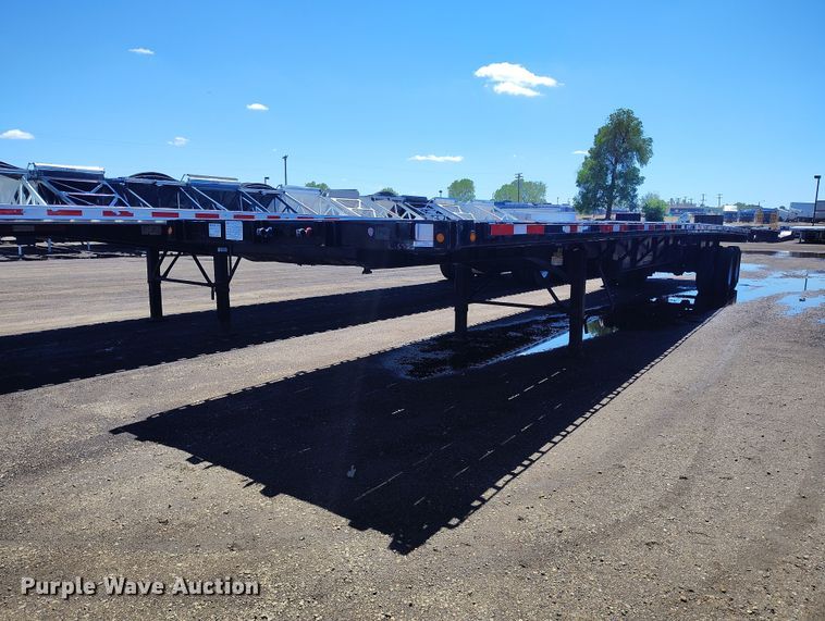 2010 Transcraft TL-2000 S2 flatbed trailer - EW0996