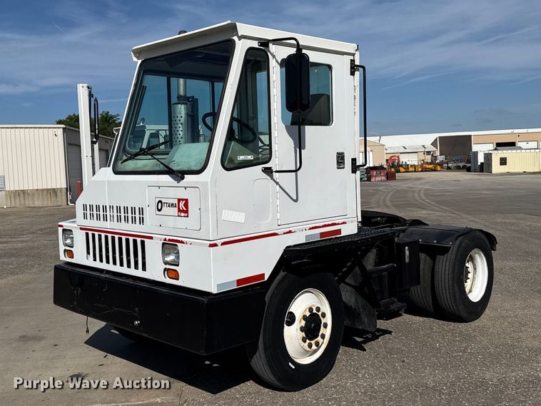 1999 Ottawa 30 yard truck - FB7430