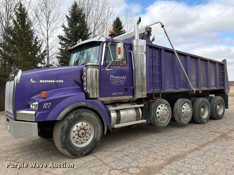 2001 Western Star 4900 dump truck - FK0063