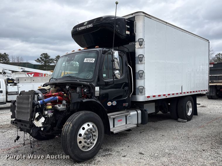 2025 Freightliner Business Class M2 refrigerated truck - YA2587