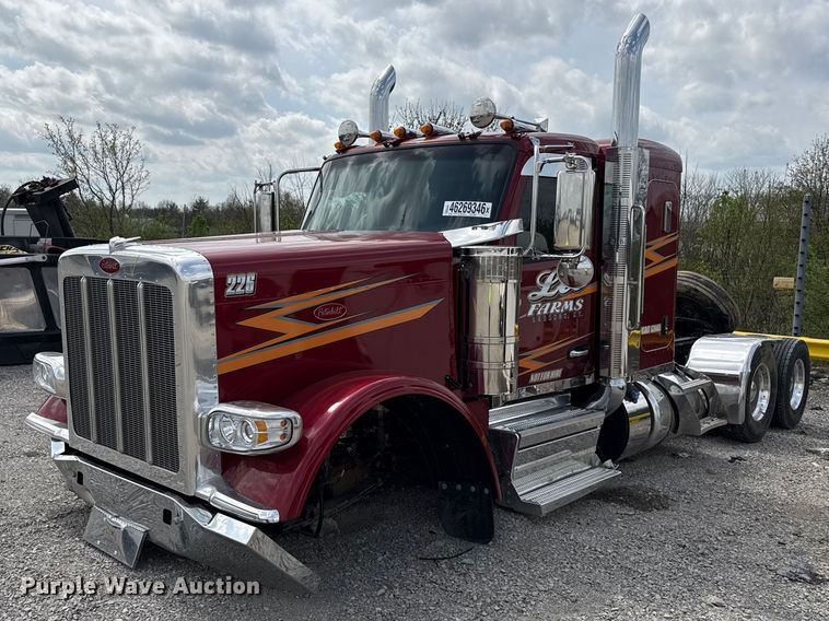 2026 Peterbilt 589 semi truck - YA2980