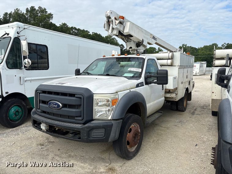 2013 Ford F450 Super Duty bucket truck - YA3054