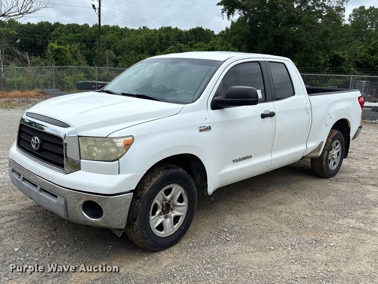 2008 Toyota Tundra Ext. Cab pickup truck - DV4360