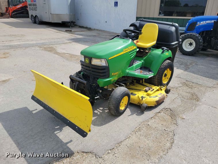 John Deere  X485 lawn mower - DZ7221