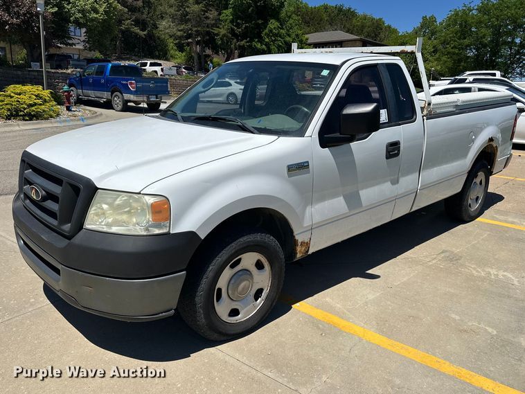 2007 Ford F150 pickup truck - EA4860