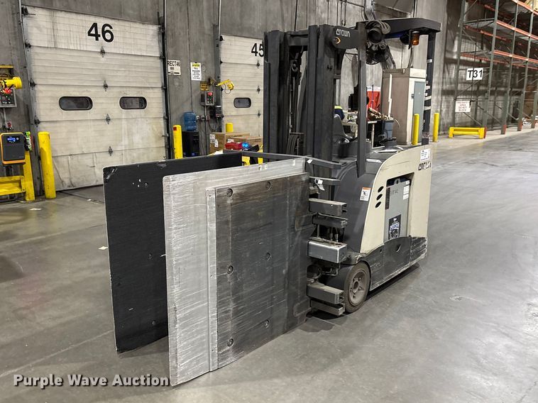 2018 Crown RC5545-40 forklift - EF1190