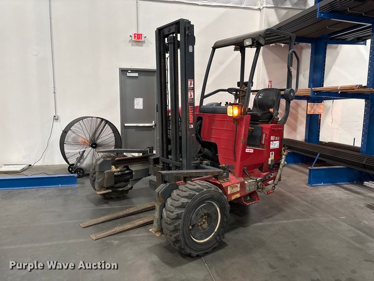2016 Moffett M85501 forklift - EF1208