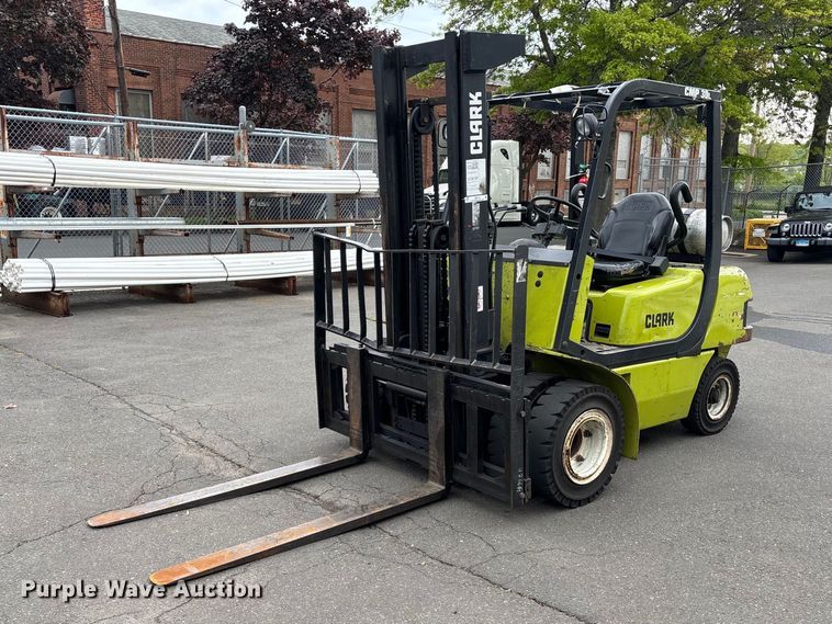 2021 Clark CMP30L forklift - EM0118