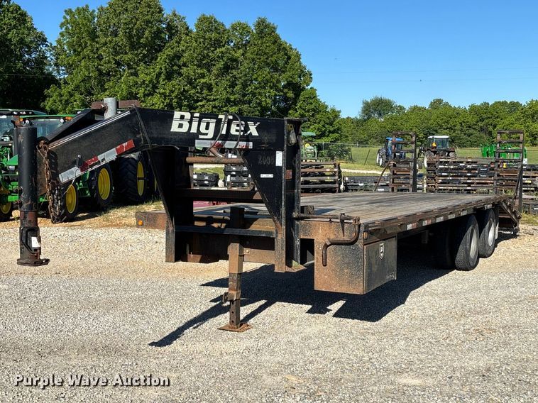 2005 Big Tex 20GN equipment trailer - EO4254
