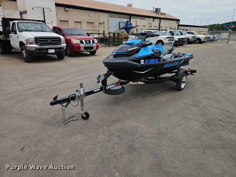 2018 Sea doo  RXT 230 personal watercraft - EO7428