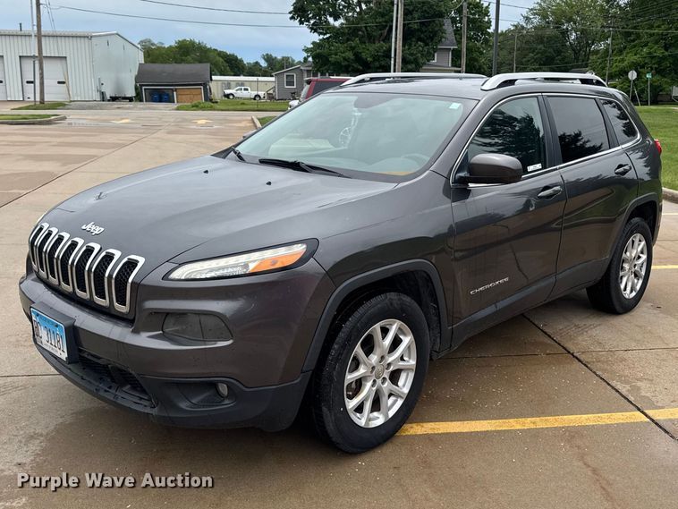 2016 Jeep Cherokee SUV - ER0500