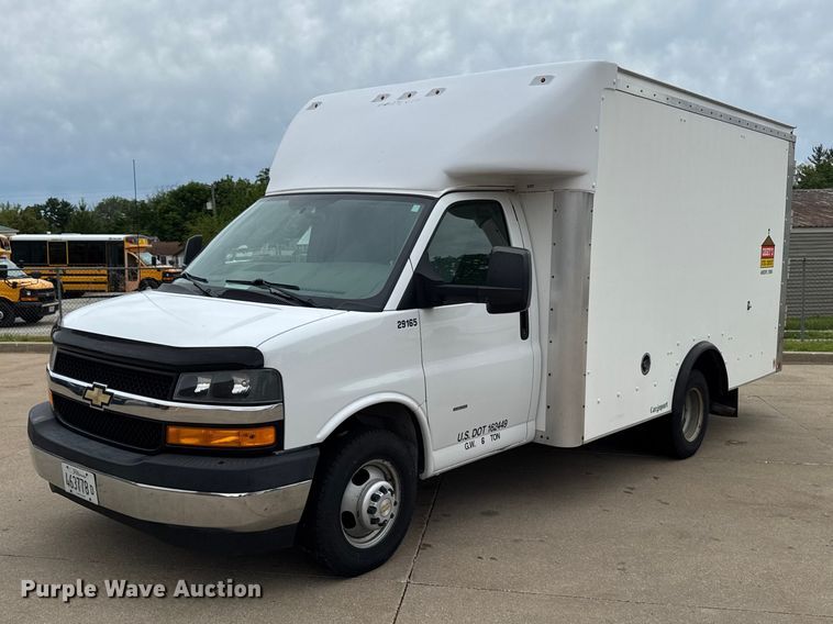 2019 Chevrolet Express delivery van - ER0501