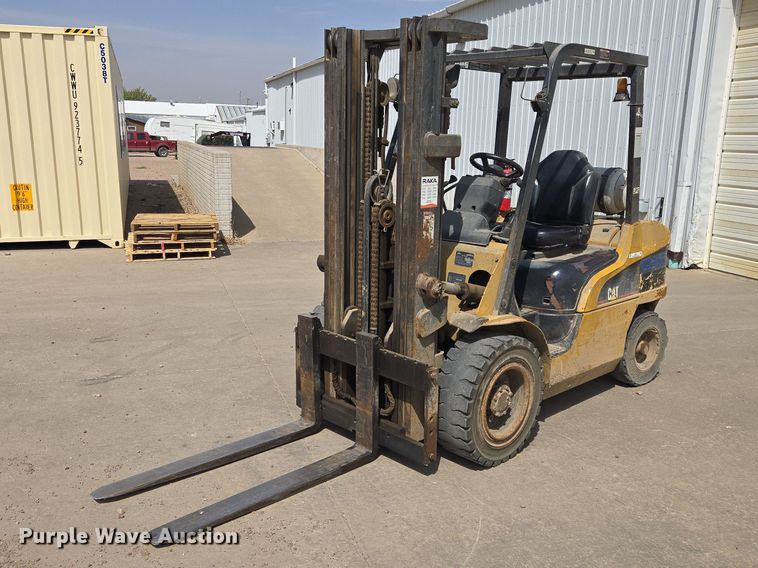 Caterpillar P6000 forklift - ER1617