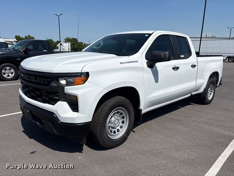 2023 Chevrolet Silverado 1500 Ext. Cab pickup truck - ET2088