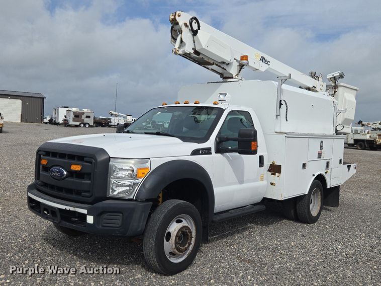 2014 Ford F450 Super Duty bucket truck - ET5143