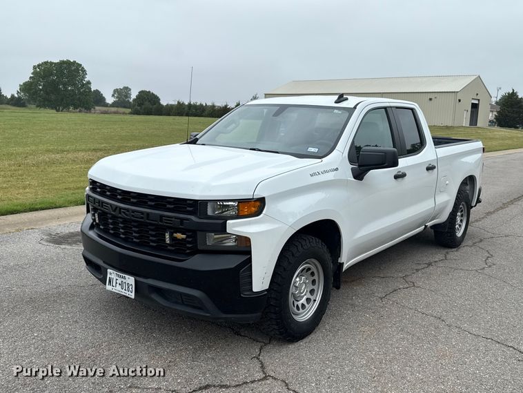 2019 Chevrolet Silverado 1500 Ext. Cab pickup truck - ET6218