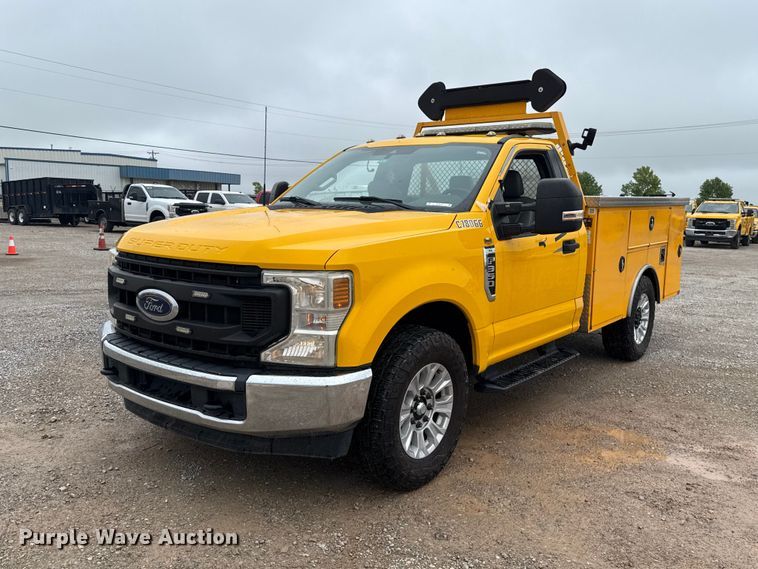 2022 Ford F350 Super Duty utility bed pickup truck - ET6232