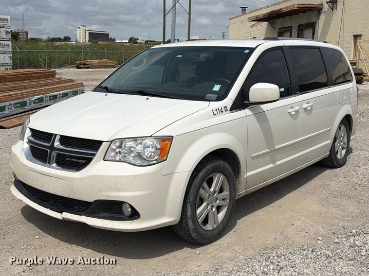 2013 Dodge Grand Caravan van - ET6253