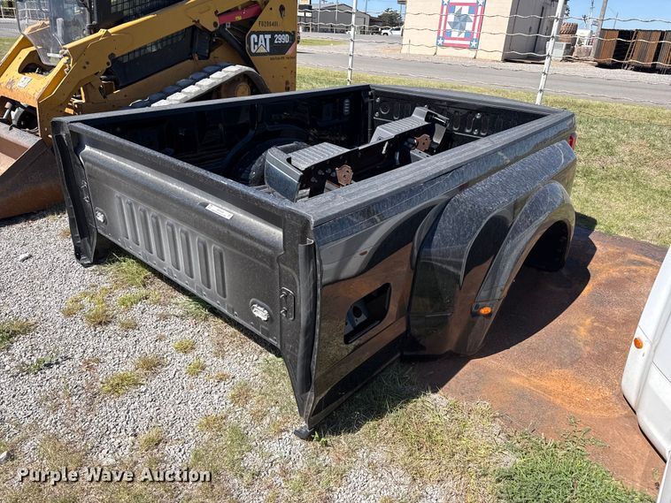 Ford pickup truck bed - EW4538