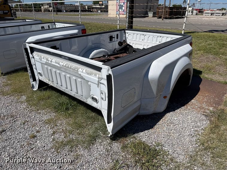 Ford pickup truck bed - EW4541
