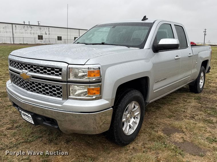 2015 Chevrolet Silverado 1500 Ext. Cab pickup truck - FB6519