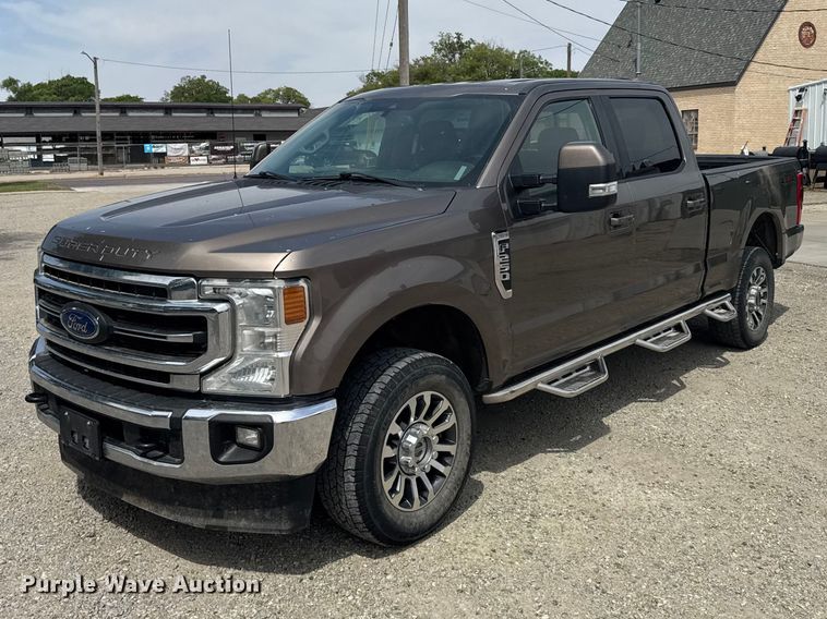 2021 Ford F-250 Crew Cab pickup truck - FB7407
