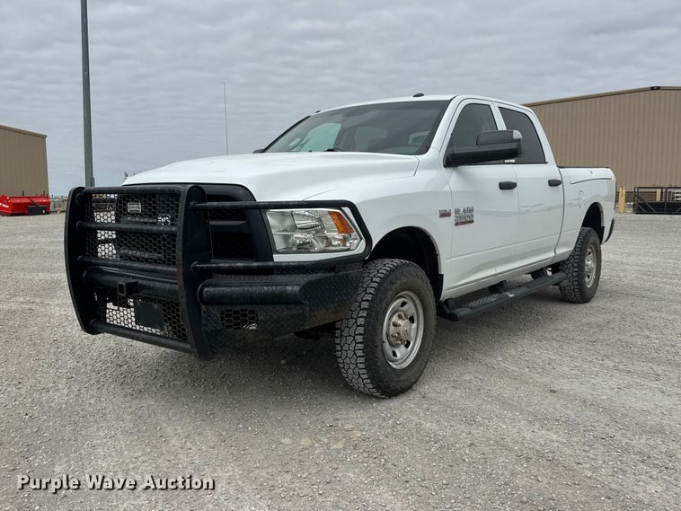 2016 RAM 2500 Crew Cab pickup truck - NA9345