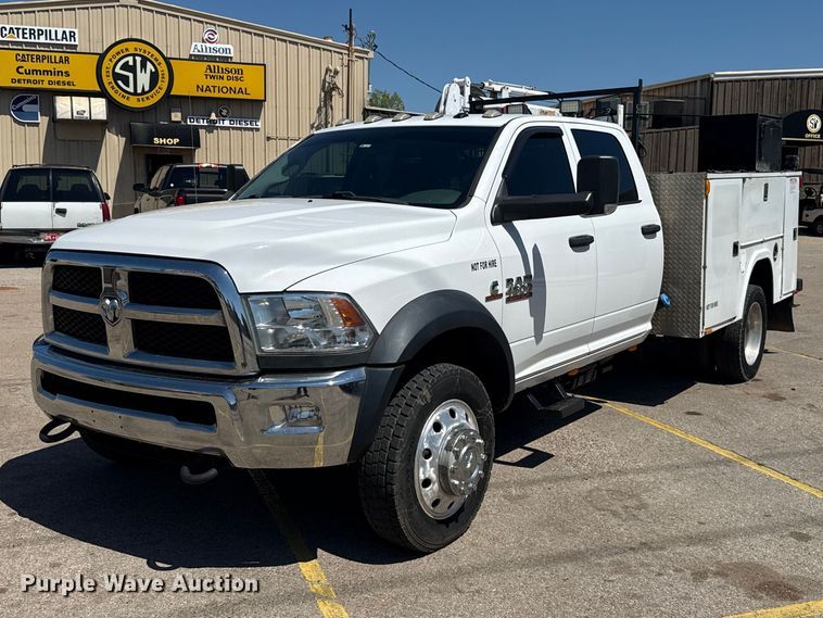 2018 RAM 4500 Crew Cab utility / service truck - NK9135