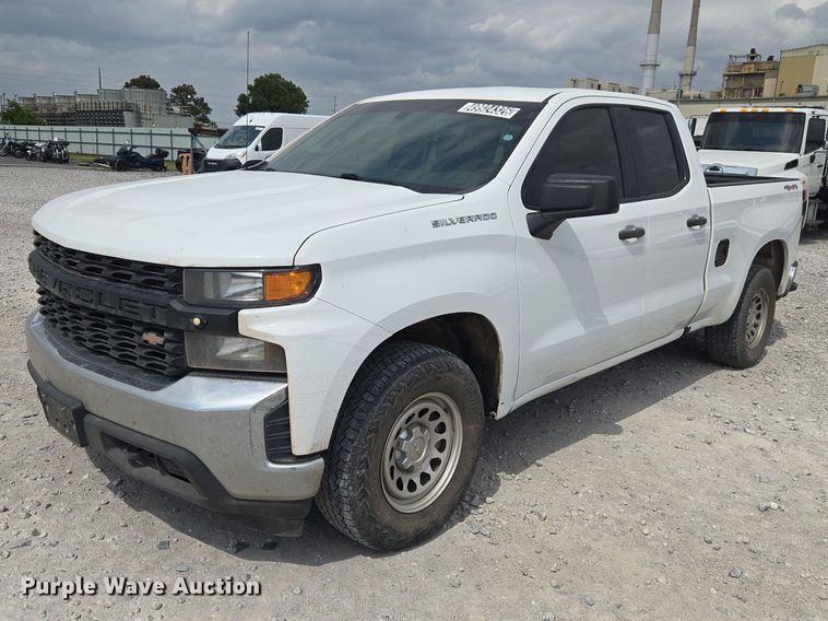 2019 Chevrolet Silverado 1500 Ext. Cab pickup truck - YA3243