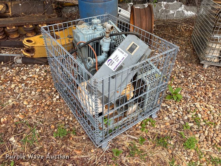 Quincey 340 air compressor - DU6278