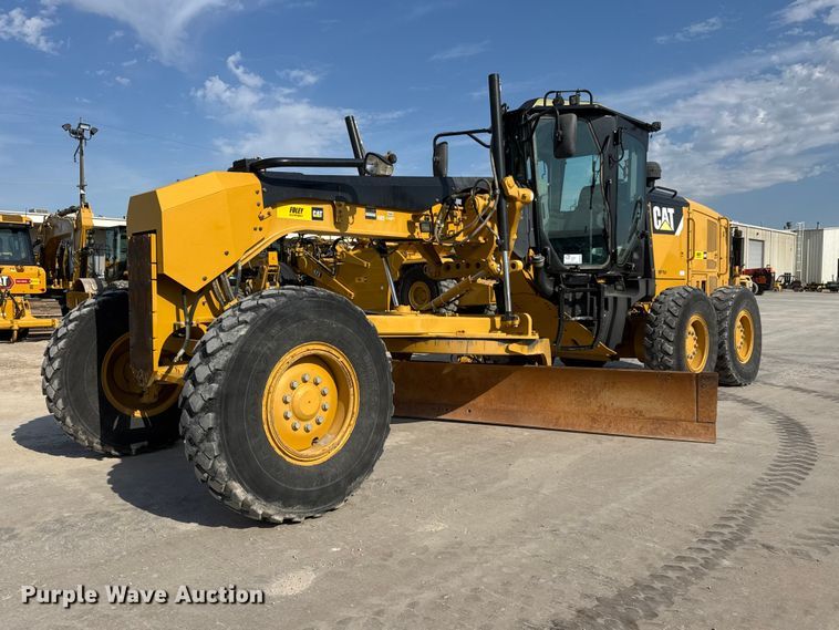 2013 Caterpillar 12M2 VHP Plus motor grader - DW6765
