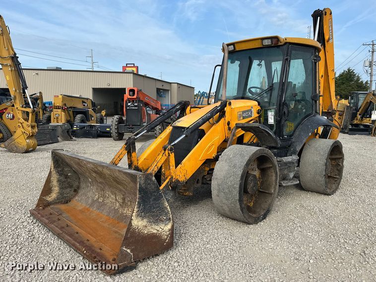 2010 JCB 4CX15-T backhoe - EA4875