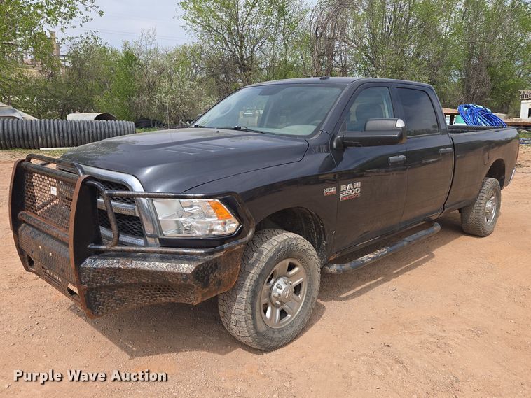 2014 RAM 2500HD Crew Cab pickup truck - EB1445