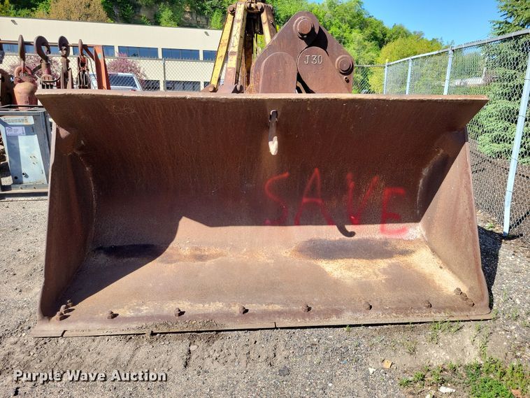 Balderson wheel loader bucket - EE1011