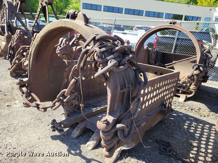 (2) Hendrix drag line buckets  - EE1024