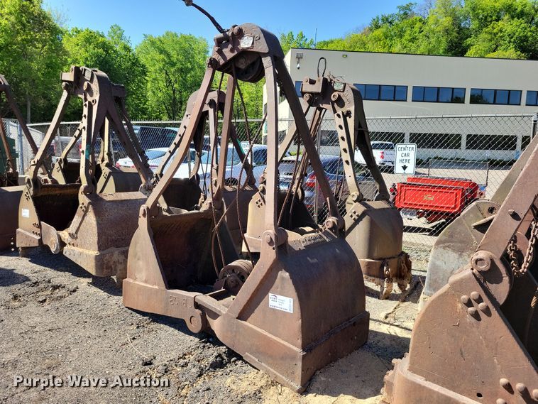 (2) Erie clamshell buckets - EE1029