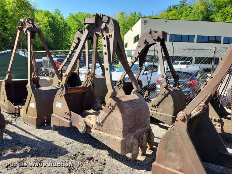 (2) Erie clamshell buckets - EE1030