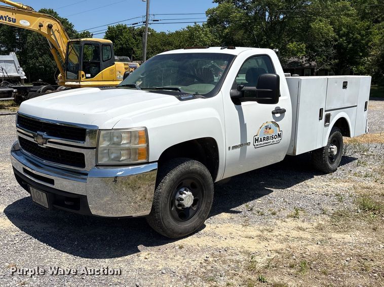 2008 Chevrolet Silverado 2500HD utility bed pickup truck - EF1168