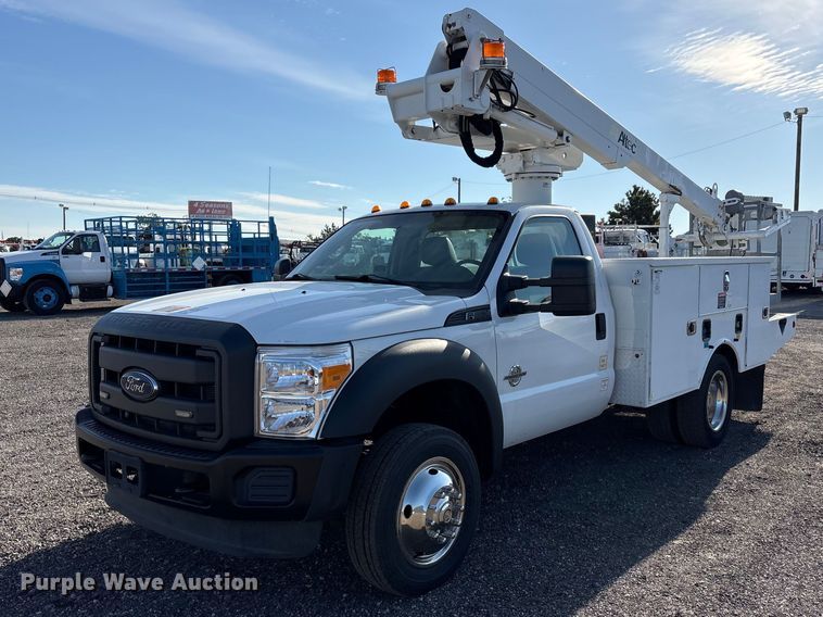 2014 Ford F550 Super Duty bucket truck - EG1700