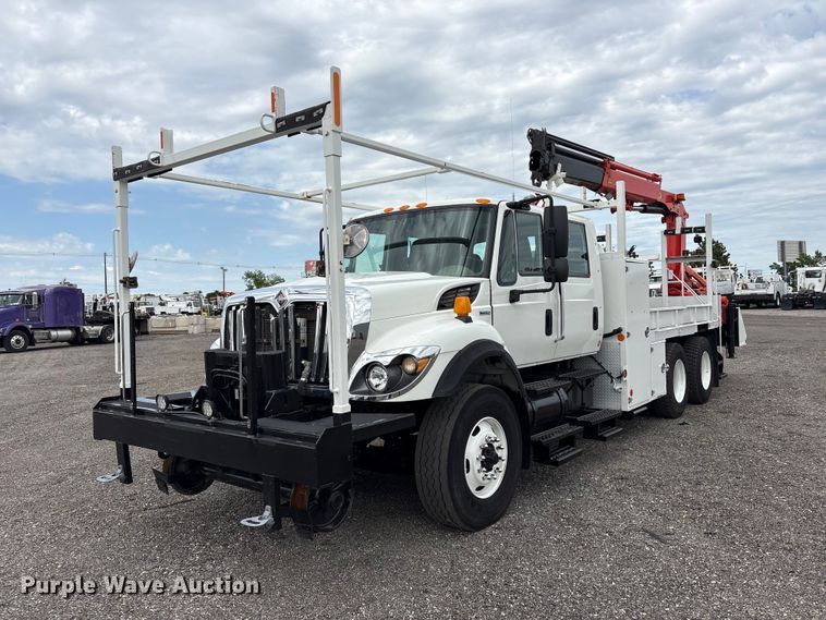 2009 International  WorkStar 7500 Crew Cab crane truck - EG9041