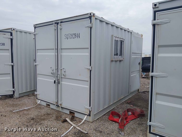 null null Shipping container - EH4172