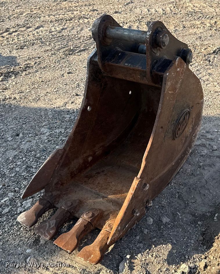 Geith excavator bucket - EM2364