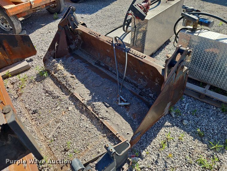 Bobcat skid steer four-in-one bucket - EO7341