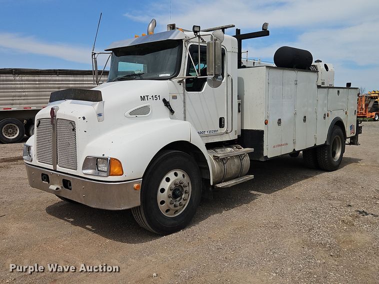2007 Kenworth T300 utility / service truck - EO7362