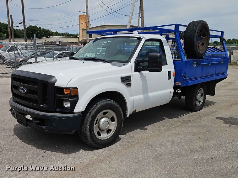 2008 Ford F350 Super Duty utility bed pickup truck - EO7430