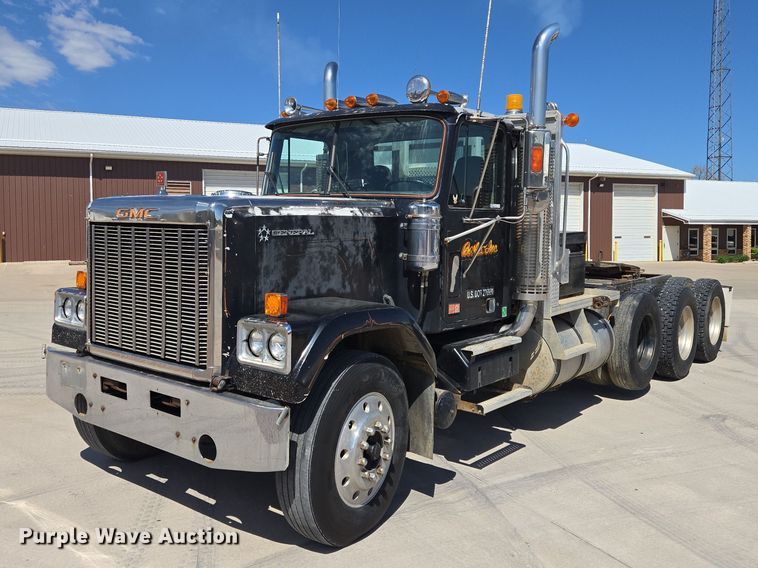 1986 GMC General semi truck - ER1569