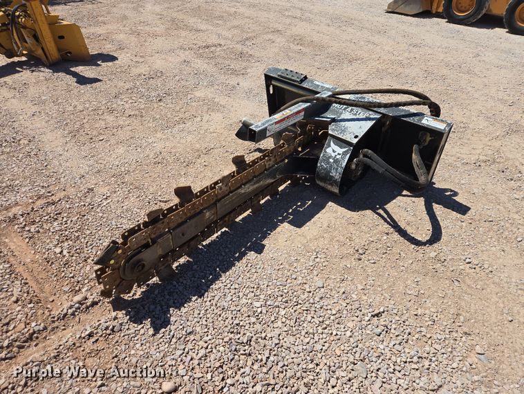 2015 Bobcat LT313 skid steer trencher - ER1577