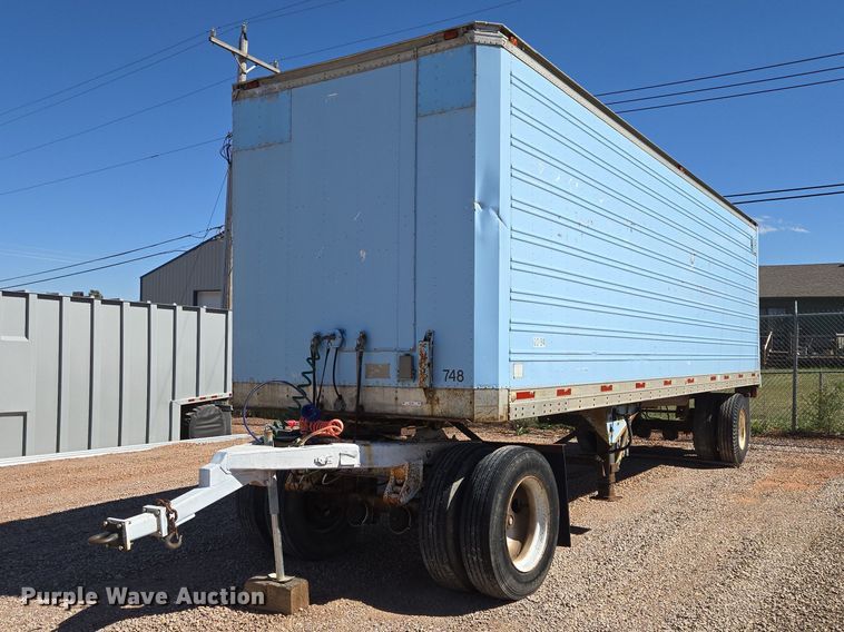 1975 American Trailers dry van trailer - ER1582